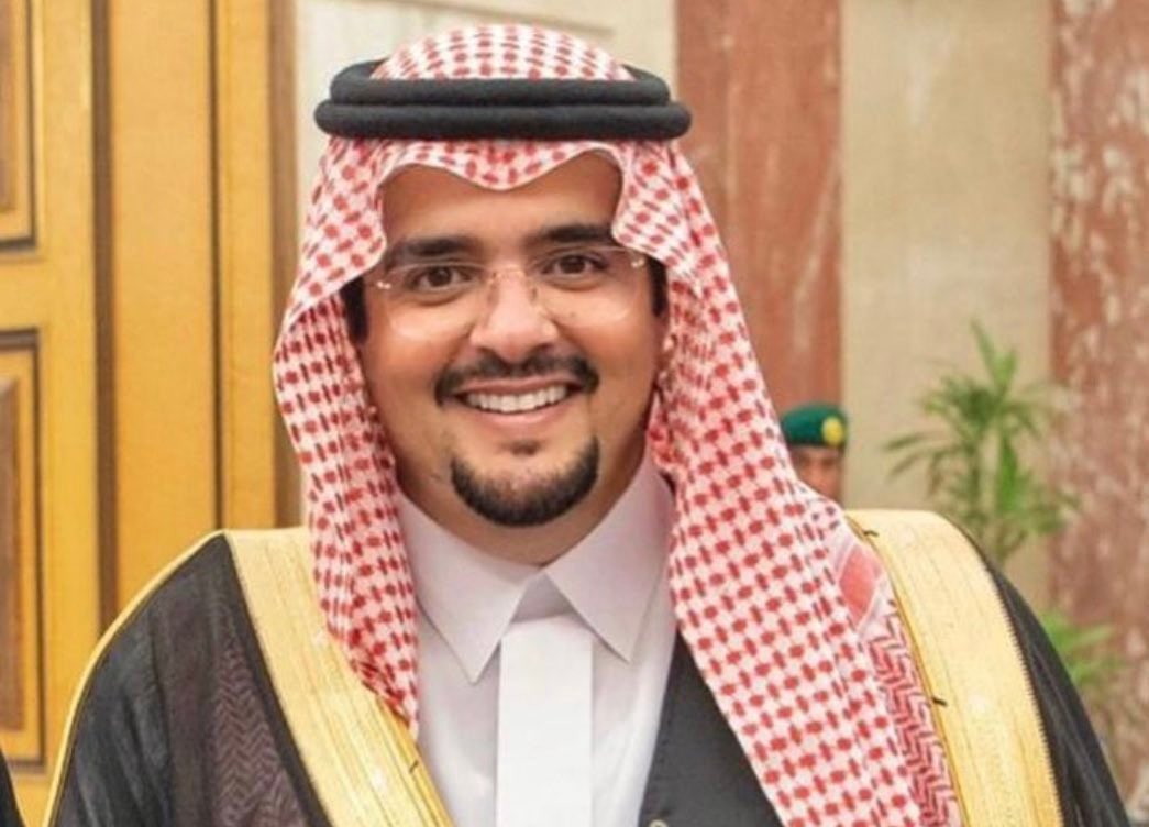 يبلغك الامير #عبدالعزيز_بن_فهد 
تحياته وتقديره ويسال الله لك التوفيق والنجاح والي الامام والله يرعاكم تم سدادها