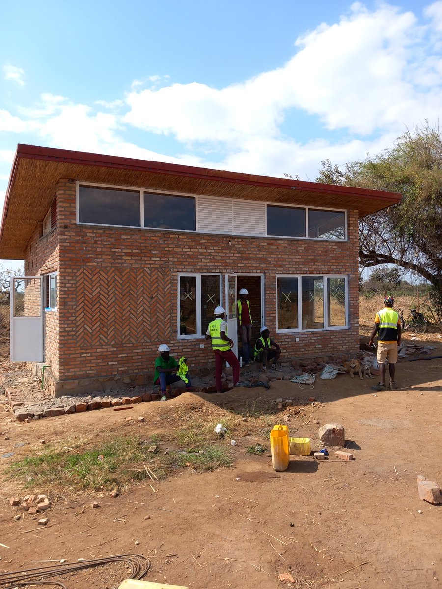 ImigongoFarms's tweet photo. Construction of farm hub by @seziberaco team of architect @nakuregilbert's design continues at #ImigongoFarms in #LakeNasho
#Rwanda ๐ท๐ผ #RwandaWorks #FarmingAfrica https://t.co/Ytjzd5QzZE