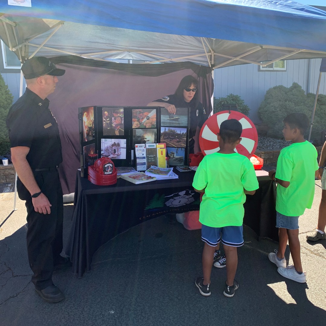 clackamasfire's tweet image. We had a great time at Day in Damascus. Thank you to everyone who came out to support us and all who donated to the @MDAorg #FilltheBoot!  

📸: Public Educator Owen #community #communityengagement #hereforyou #musculardystrophy #ALS #firefighters