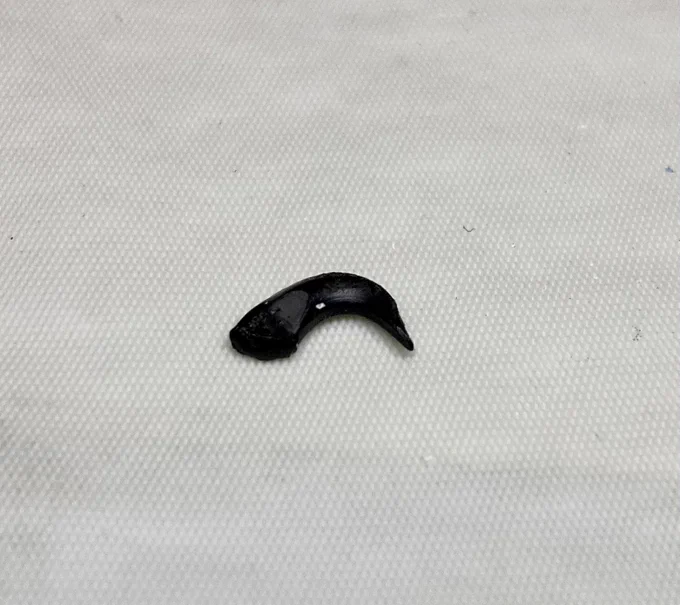 アクアシューターズも届いたんでコツコツと組み立て、あまりメイドメイドさせたくないのでカチューシャの代わりにパーツが付いてたランナーでアホ毛作って装着しました!腕に付ける白い輪っかもあえて外す