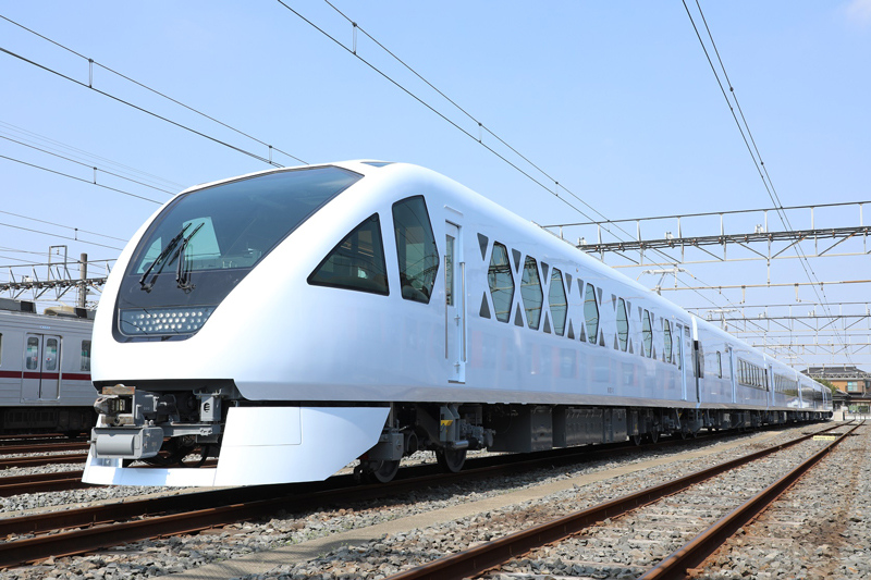 deodorjapan's tweet photo. 東武鉄道の新型特急「スペーシアＸ（エックス）」にデオドールの香り発散器が採用されました！
上質な旅のおもてなしアイテムとして、インテリアに合わせた洗練されたアロマを提供しています。https://t.co/3hLNUFlYi5 
#東武鉄道 #新型特急 #スペーシアX #香り #デオドール https://t.co/MTsTfvtnsN