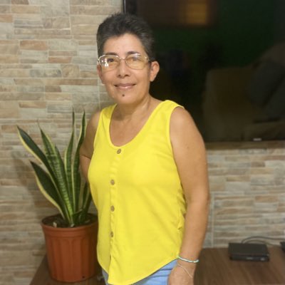 MirsaEspinosa's tweet photo. #NuevaFotoDePerfil https://t.co/3xYEupp6hO