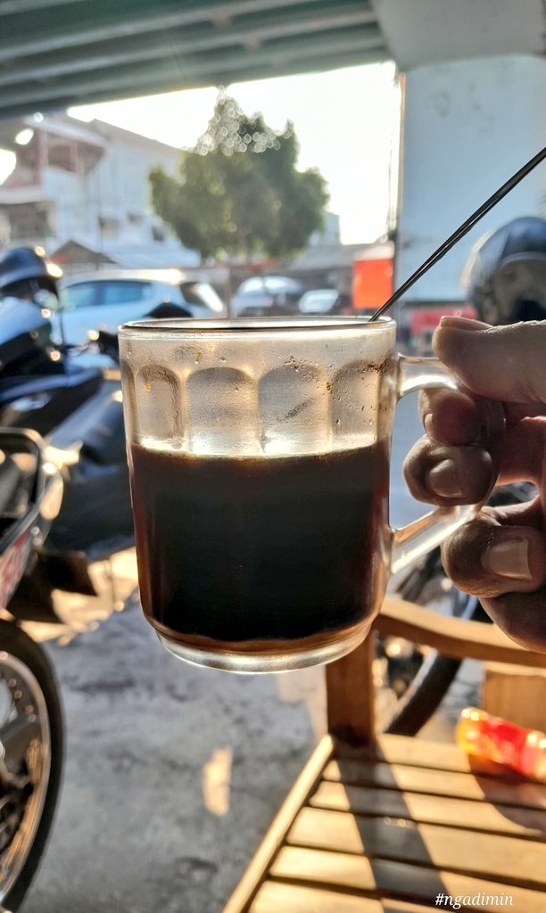 Pakde_Wanto1's tweet photo. #nganuu ☕️ https://t.co/nko5q5sglu