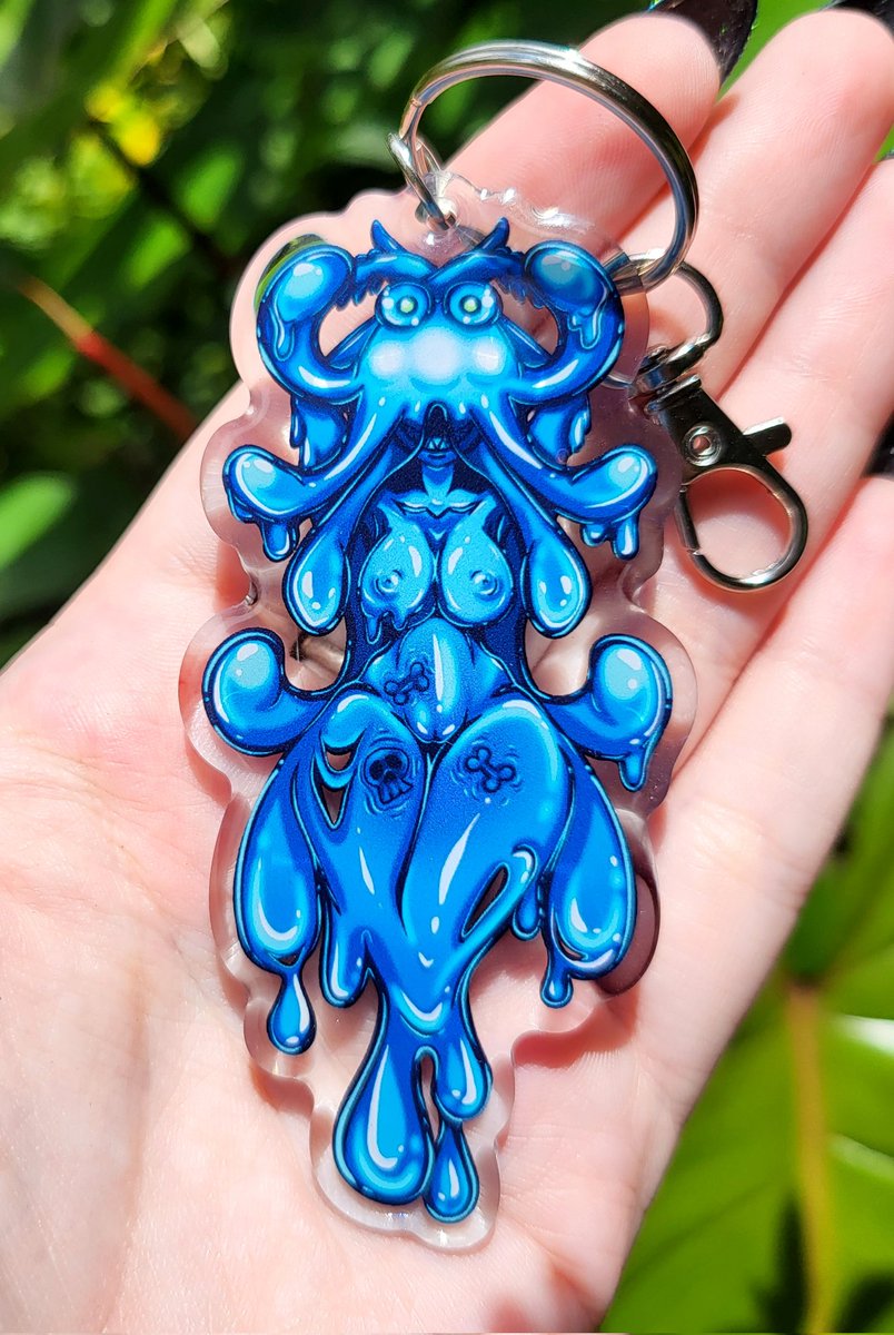 EcchiForest's tweet photo. The Keychains are finally here!
Every order gets a matching sticker too!
Buy here. https://t.co/fBXY5SkmnN https://t.co/hspQxSXpSC