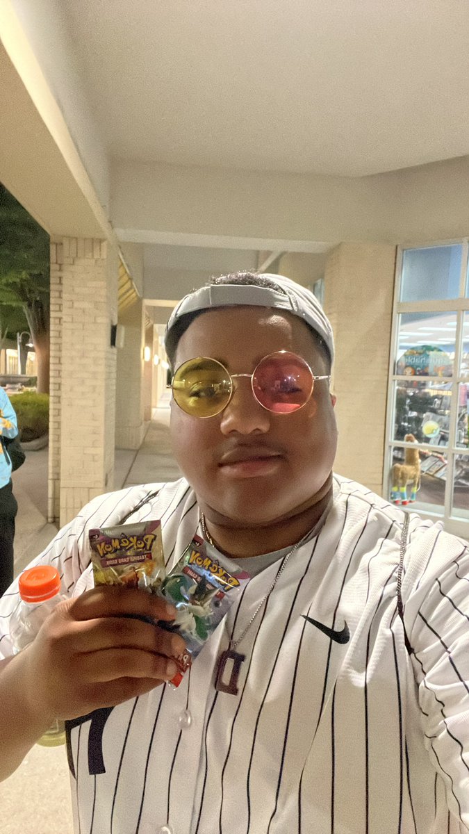 HootieVGC's tweet photo. FINALLY WON A LOCAL! 😈 https://t.co/9nItF4VMTH