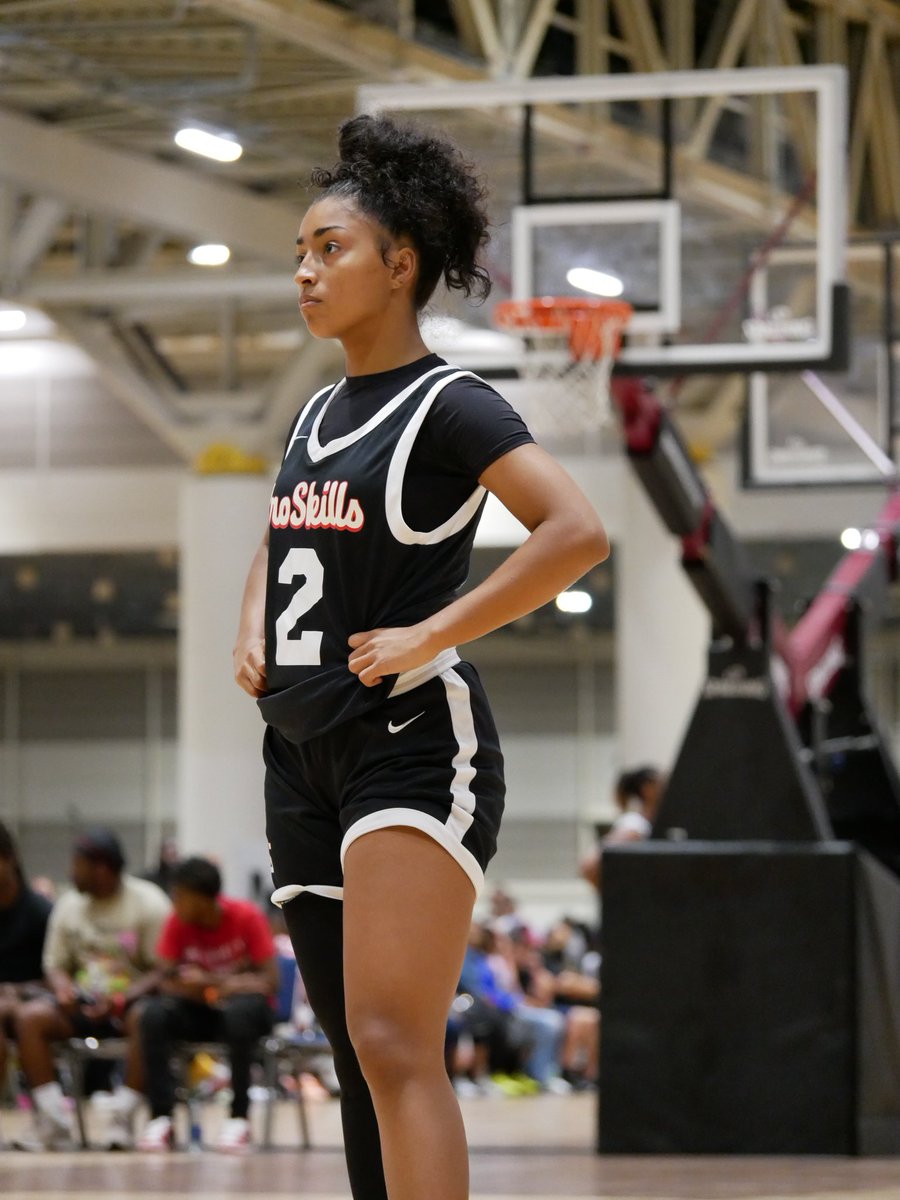 amara5edozie_'s tweet photo. My last ride. 
AAU it’s been real! Thank you god for giving me this opportunity, thank you to all the coaches and trainers who’ve helped me along the way. Thank you everyone who believed in me. 
#2out💔 https://t.co/R4AKOCYhTJ