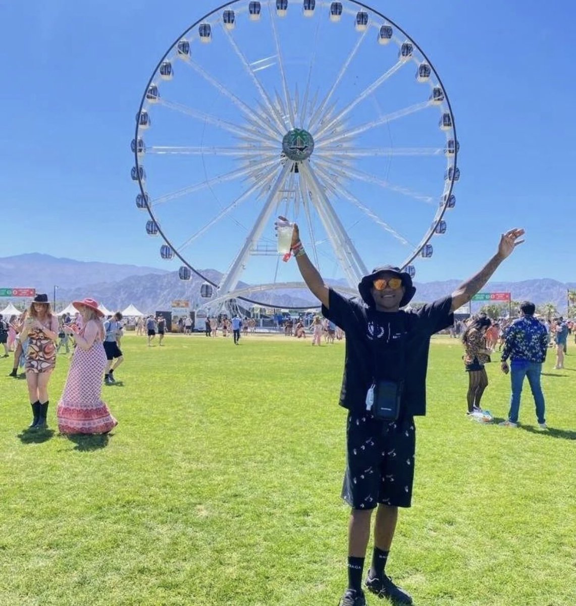 thisismase_'s tweet photo. Images from Coachella I’ve been hoarding 🧢😏😜 https://t.co/PACseqleQg