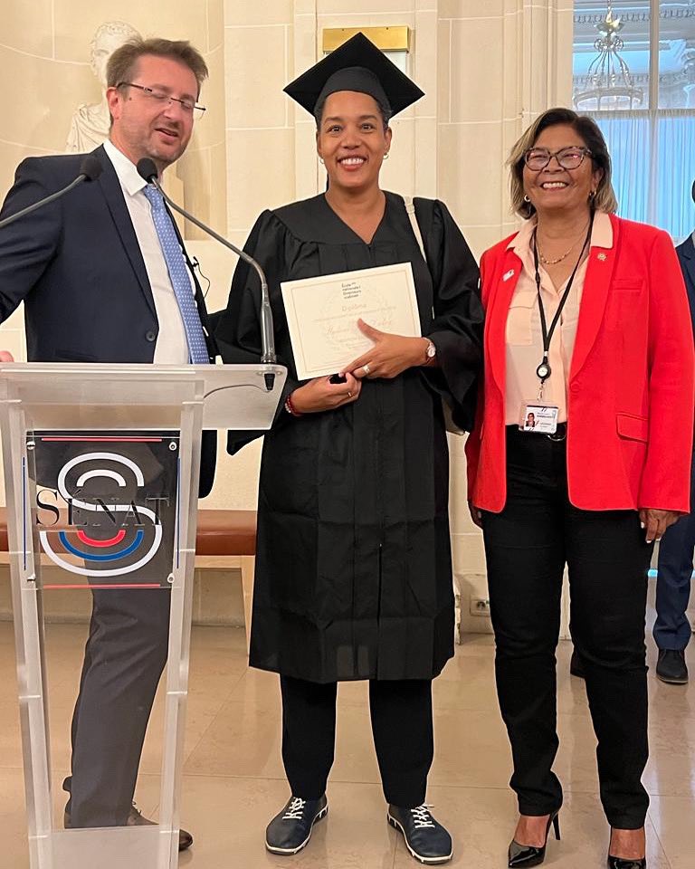 karenjohane1's tweet image. Diplômée du DU Manager de Cabinet, promotion Gaston Monnerville en présence de la sénatrice @MLPhineraHorth qui avait fait le déplacement spécialement pour nous accompagner. Il était très important que nous ayons la présence d’élus de nos territoires #universitedelorraine #endc