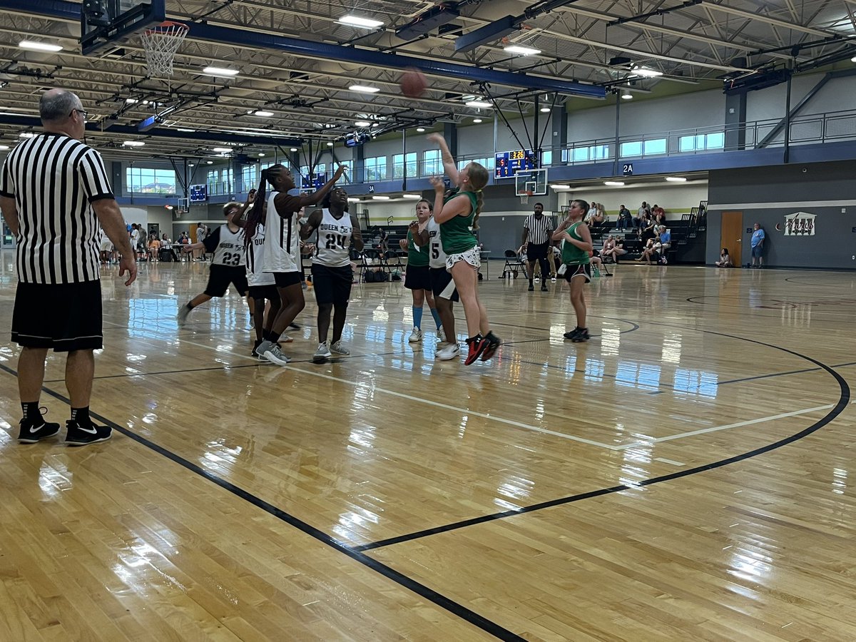 Enjoyed watching our 4th grade get after it tonight… coming out with a 14-10 win!! Good job ladies!! #WeAreBlairOaks