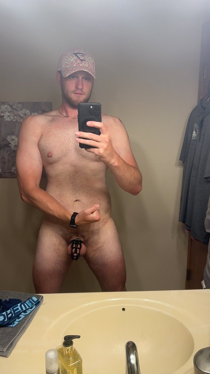 youngffmke's tweet photo. Retweet if you want to sniff my pits after the gym… 😈 

#chasityboy #TeamLocked #gay #gayporn #gaychasity #thong https://t.co/7e59tQDqYJ