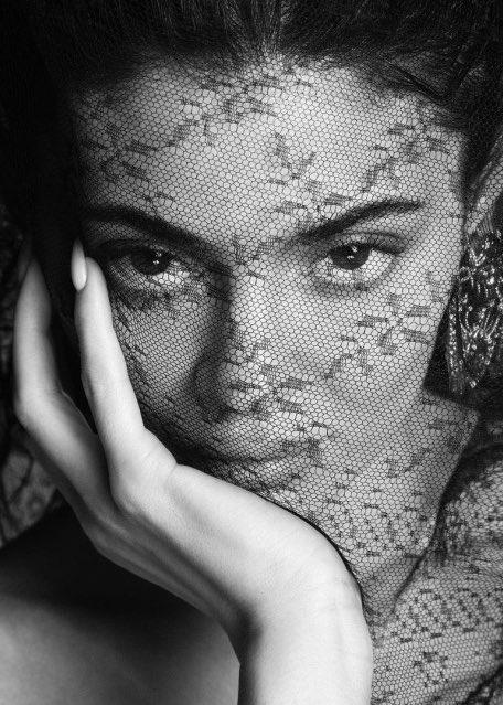 The King. Not @KylieJenner | Parody. (@deviouskylie) on Twitter photo 