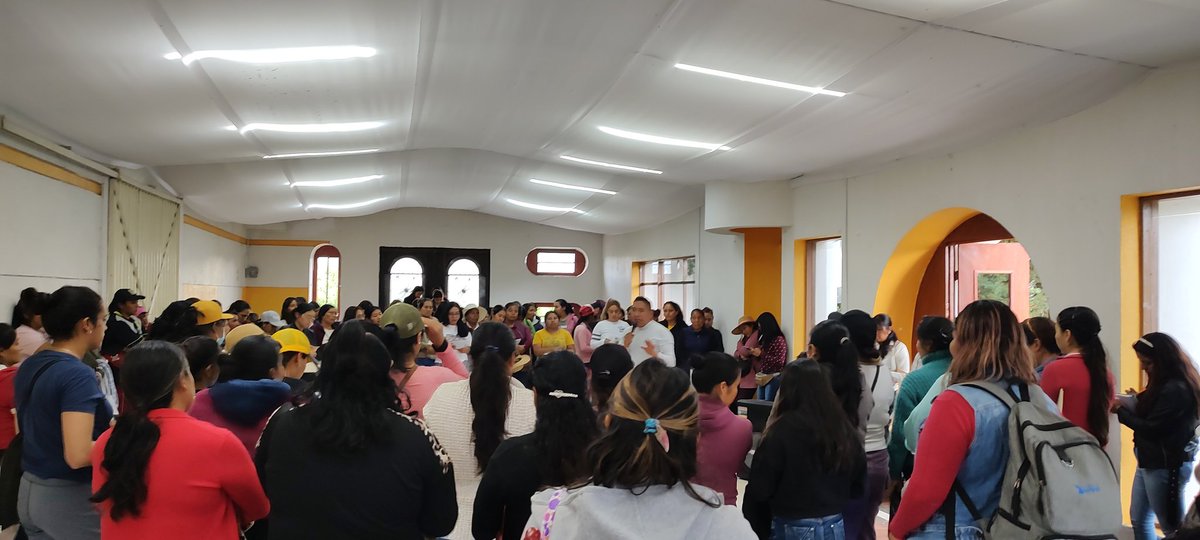 GUSTAV_GMG's tweet photo. Con Principios, Valores y Determinación en el #Distrito15 trabajamos con responsabilidad, hoy sumamos esfuerzos en  #SanFelipeDelProgreso, Siempre Uni2xTy...ADM👍👉 https://t.co/Z6G8TPkZo5