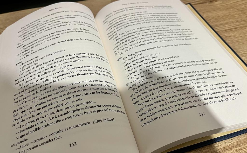 carlosHS92's tweet photo. El tener la capacidad técnica para poder hablar con los libros es una realidad y la implementación de esto no es muy complicada si contamos con las herramientas correctas. Aquí se explica las bases para poder llegar a conseguir esa meta.

https://t.co/fpIcXs2iLH https://t.co/DXsILxutoN