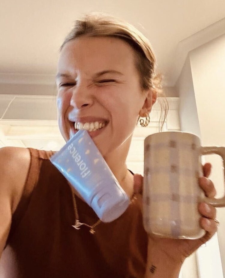 RT @imilliepics: new millie bobby brown selfie just dropped https://t.co/WLmxtSkol7