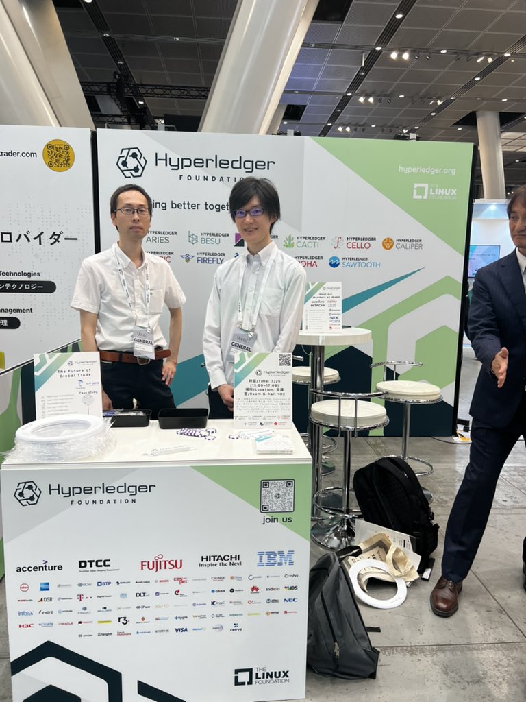 At #WebX by @coin_post ? Stop by the Hyperledger Booth C10 at the expo hall entrance. Grab a 💨fast flying branded frisbee and stickers and come meet our Members including @HitachiGlobal @Fujitsu_Global @fujitsulabs and our staff including our CTO Hart Montgomery and Executive…