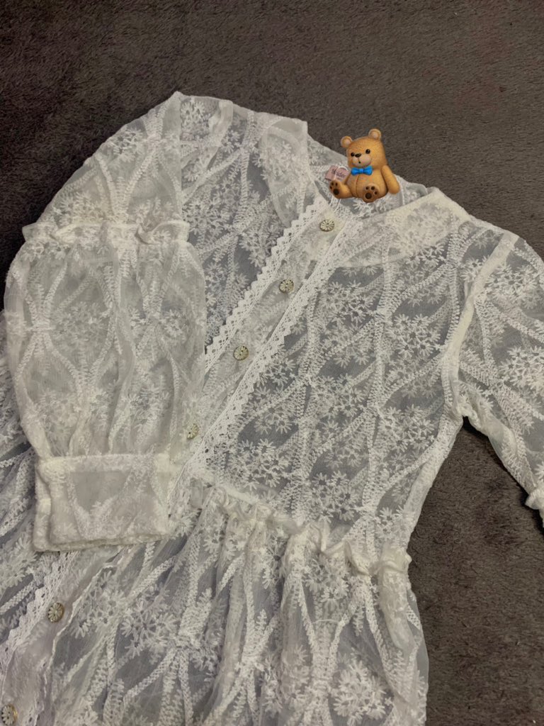 abcdewia's tweet photo. — outer midi organza
Definisi jatuh cinta pada pandangan pertama ❤️ outernya cakep parah terlihat mewah banget, bisa di buat dress ataupun outer ya, kancing hidup sampe bawah. Bisa buat acara formal dan kondangan  ^^ 

🛒 https://t.co/aOehhxurTD https://t.co/QzakL5sIFG