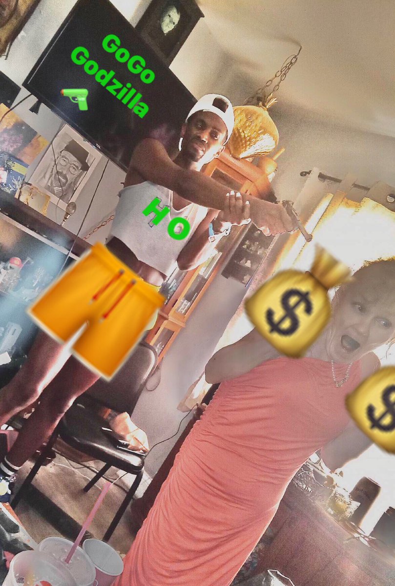 GoGodzillaGoX's tweet photo. @ThatDamnShawn1 Don’t Be A Menace In #STLOUIS While Robbin  Old Lady In The Hood….. ✅N https://t.co/DZKXcXogSW
