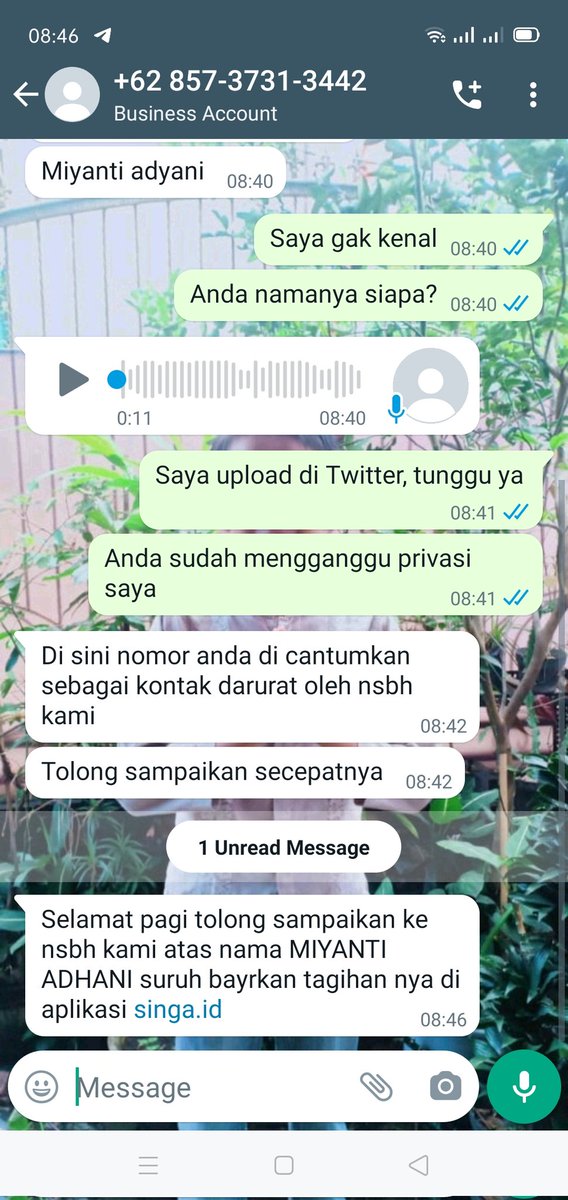 nawi_74's tweet photo. @ojkindonesia 
Mulai hari senin 24 Juli 2023 sampai pagi ini selasa 25 Juli 2023, saya ditelpon dan di wa oleh pihak aplikasi https://t.co/xWQHHIQ5DA (seperti foto chat yang saya capture).
Saya tidak kenal dengan Miyanti Adhani.
Mohon bantuannya
#help #tolong 
#pinjol https://t.co/X5FfOf81DK