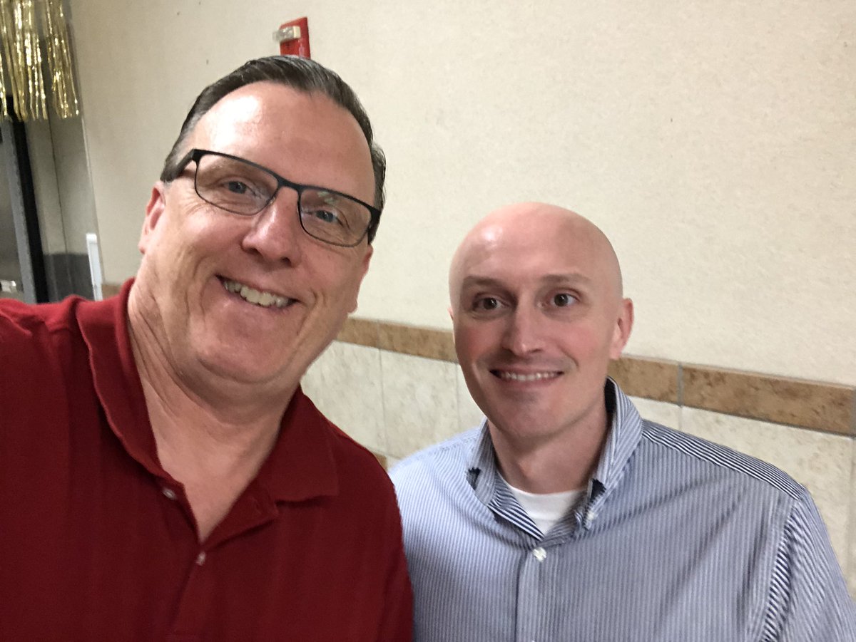 Jon__Boettcher's tweet photo. Had a fun time meeting the  @aubreyisd  new teachers. One of my former students from @ClarkCougars1 was in the group. Great surprise. Does this make me officially experienced @Frogman87 #Aubreyproud https://t.co/I9az1E2Tb7