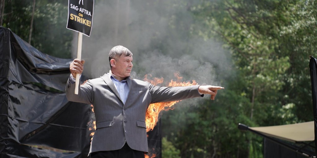 Atlanta stunt performers brought the 🔥🔥🔥 to their #SAGAFTRAstrong strike rally!