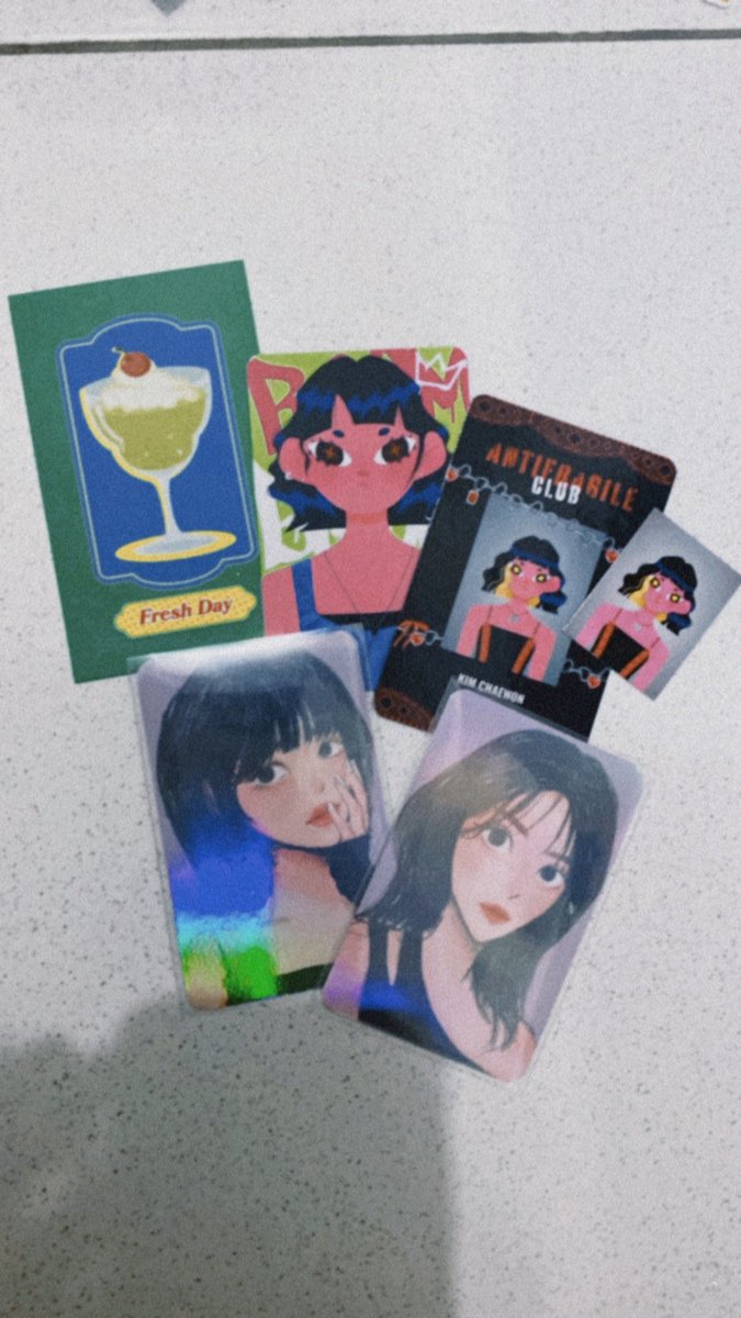 pearmadoo's tweet photo. okay i am gonna do my veeeery late @plandartmarket haul here too!!

starting with fimmies haul chaewon set by @sprinkledream__ and chaekkura by @dubabear 😍�� theyre all saur cute i am obsessed https://t.co/XIsZM5aHMq
