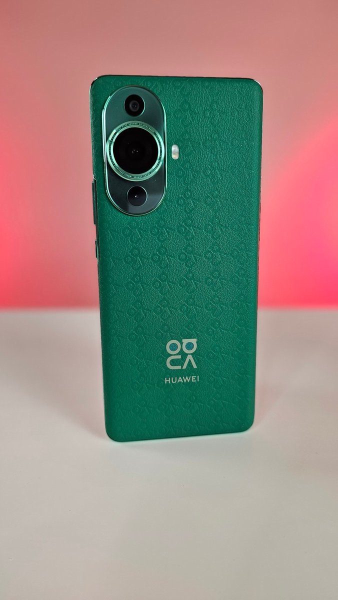 bourbonblunts's tweet photo. This Vegan Leather back!!! 🔥
@HuaweiMobile 
#nova11pro https://t.co/uIU4VKg2hA