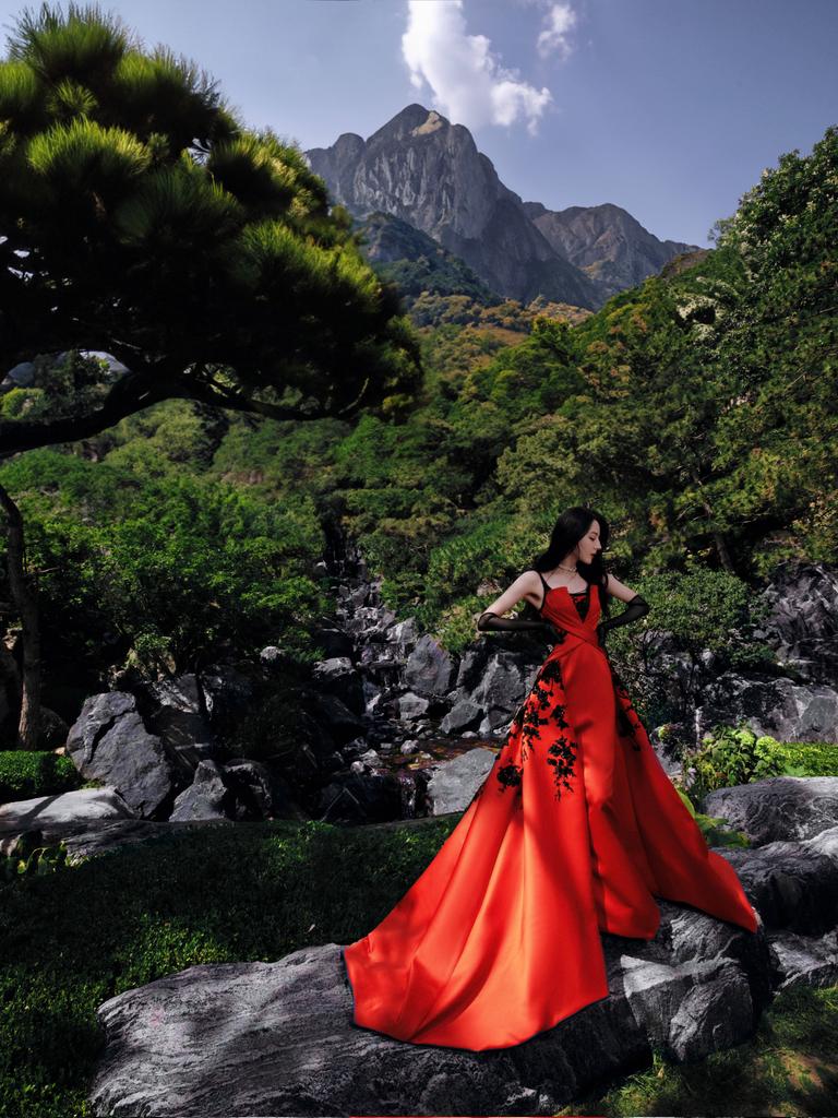 กรี้ดดสตูดิโอ #ตี๋ลี่เร่อปา ปล่อยภาพใหม่~ เร่อปาสวยไฟลุกมากก❤️‍🔥

#อันเล่อจ้วน