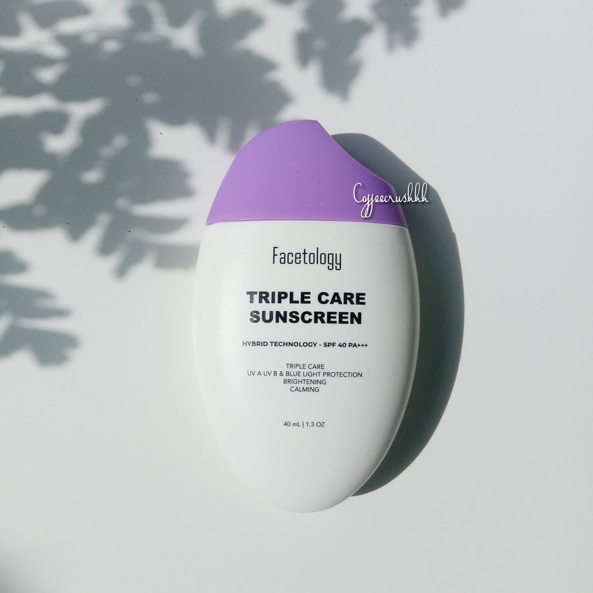 Ini nihhh sunscreen yang ada toneupnya tapi ga lebay, ga bikin wajah jadi abu-abu.
Enak juga dipakenya! Fyi, salah satu sunscreen approved by Tasya Farasya.

Ada yang udah pakai juga?

#racuninskincare #reviewnyakopi