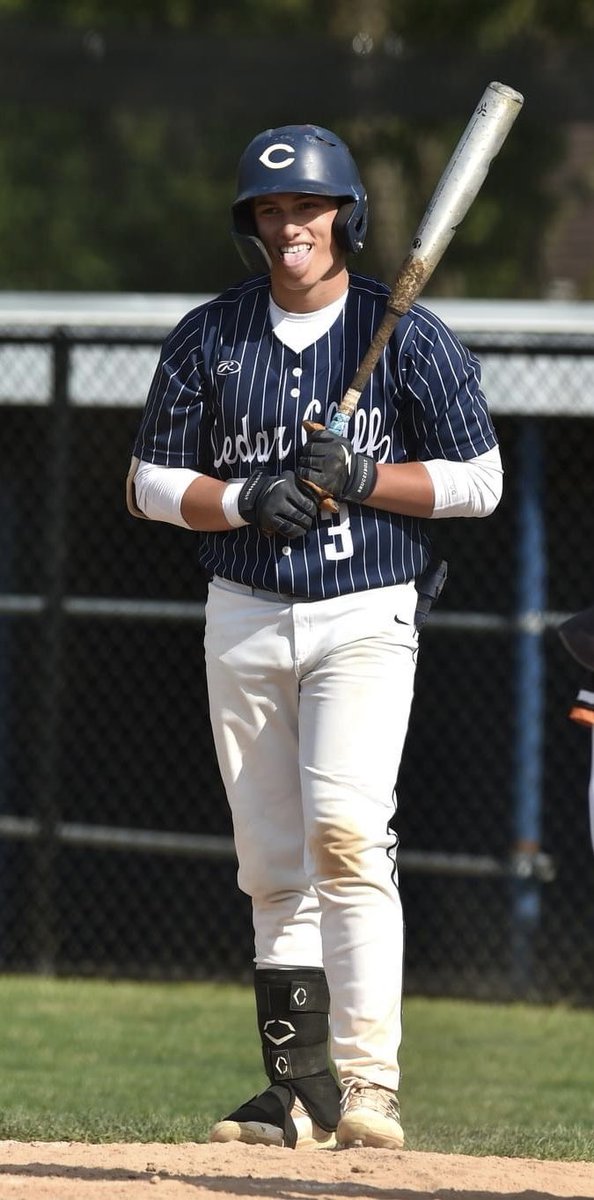 What great representation by these two ⁦this past weekend ⁦<a href="/Big26Baseball/">Big 26 Baseball Classic®</a>⁩ ⁦<a href="/cbendy35/">Cayden Bender</a>⁩ 💪⚾️💪⚾️