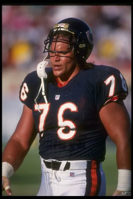 Former Chicago Bears DL Steve McMichael, who played 191 consecutive games, is sadly now afflicted with ALS at 65. https://t.co/R5yd5ePWEd