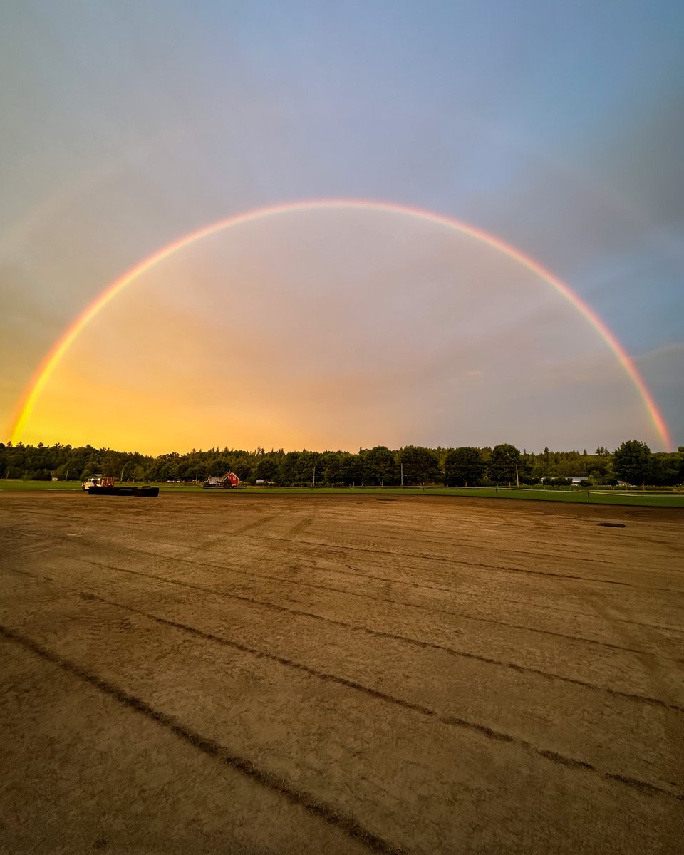KGordonGlobalBC's tweet photo. A good omen early Monday morning as rainfall moved in over the Lower Mainland.
1. Langley - : Torrey Warkentin 
2. South Surrey - Sean Collins
3. White Rock - Randy Pierce 
4. White Rock - Robert Barnes
#globalbc #globalbcweatherwindow #bc #rainbow #whiterock #southsurrey #langle https://t.co/WJhvVLgyfP