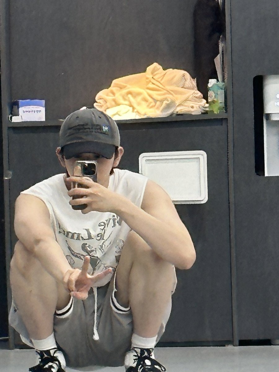 epexarg's tweet photo. [⚠️] Hoy, algunas "Zeniths" le mandaron a hyun/w00 mensajes irrespetuosos acerca de su peso a partir de una foto que él envió a Fromm.
Necesitamos tu ayuda para mandarle comentarios bonitos demostrándole nuestro amor y afecto ^^

Usen el hashtag #WeLoveYouBaekseung !! 🩷 https://t.co/4bwy9yJR99