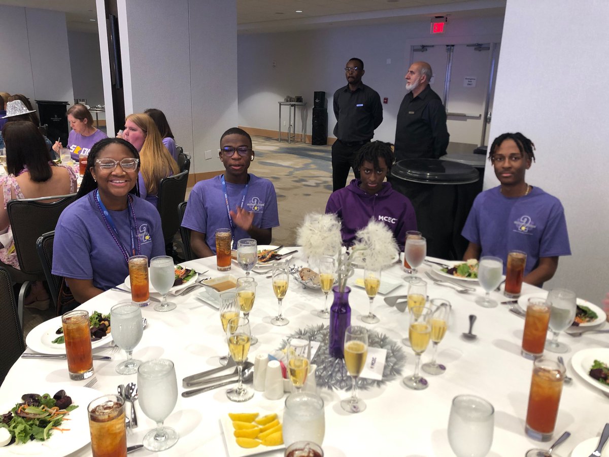 S2SRVHS's tweet photo. MCEC Gala, old friends, and Gelato after a very full day! RVHS S2S is rockin' it!  @rvhs @RVHS_Counseling @DrBrendaMack @rvhs_JROTC https://t.co/a0CG0GHjGC