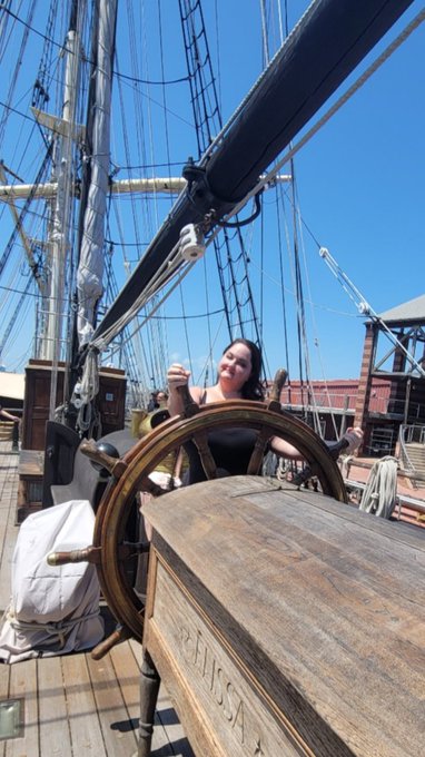 I'm the Captian now! Shiver me tittays! ☠️🚢 https://t.co/62pUidPNHe<a href="/tag/realloyalfans"class="tags"><span>#realloyalfans</span></a>