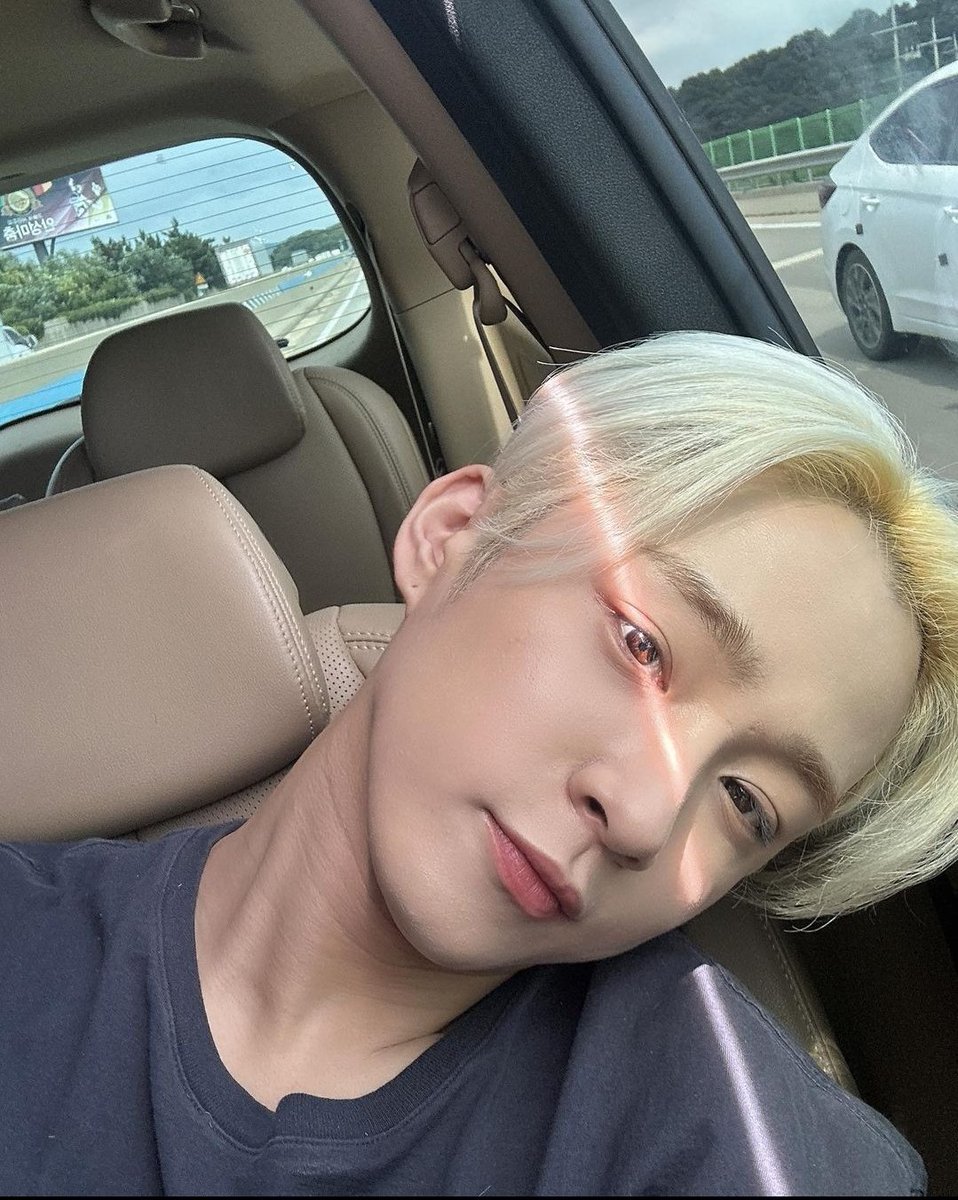 ftjoy's tweet photo. 230725 saico0111 insta update
#dontknow #hasfeels
#just #sommon #basils #🤷♂️🤷♂️🤷♂️🤷♂️
/and he tag all the Basils in his photo/ https://t.co/XTGdqxk860