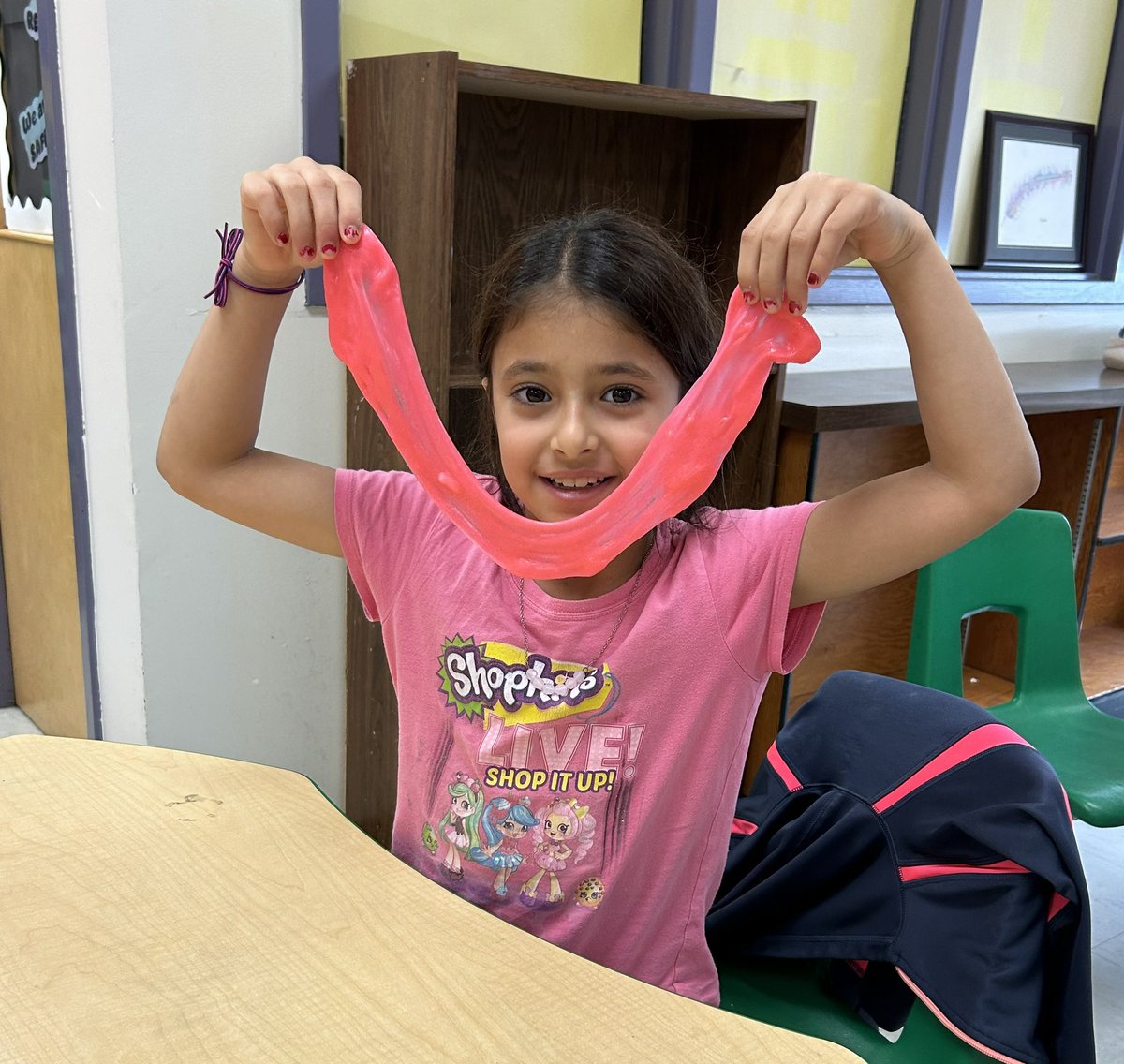 RachelMachnicki's tweet image. Making slime was awesome! We got to see how far we could stretch it and how high it could bounce! 
#ASPIRELRSD
 @pennerLRSD @minnetonkaLRSD @wyattLRSD  @darwinLRSD @louis_riel_sd