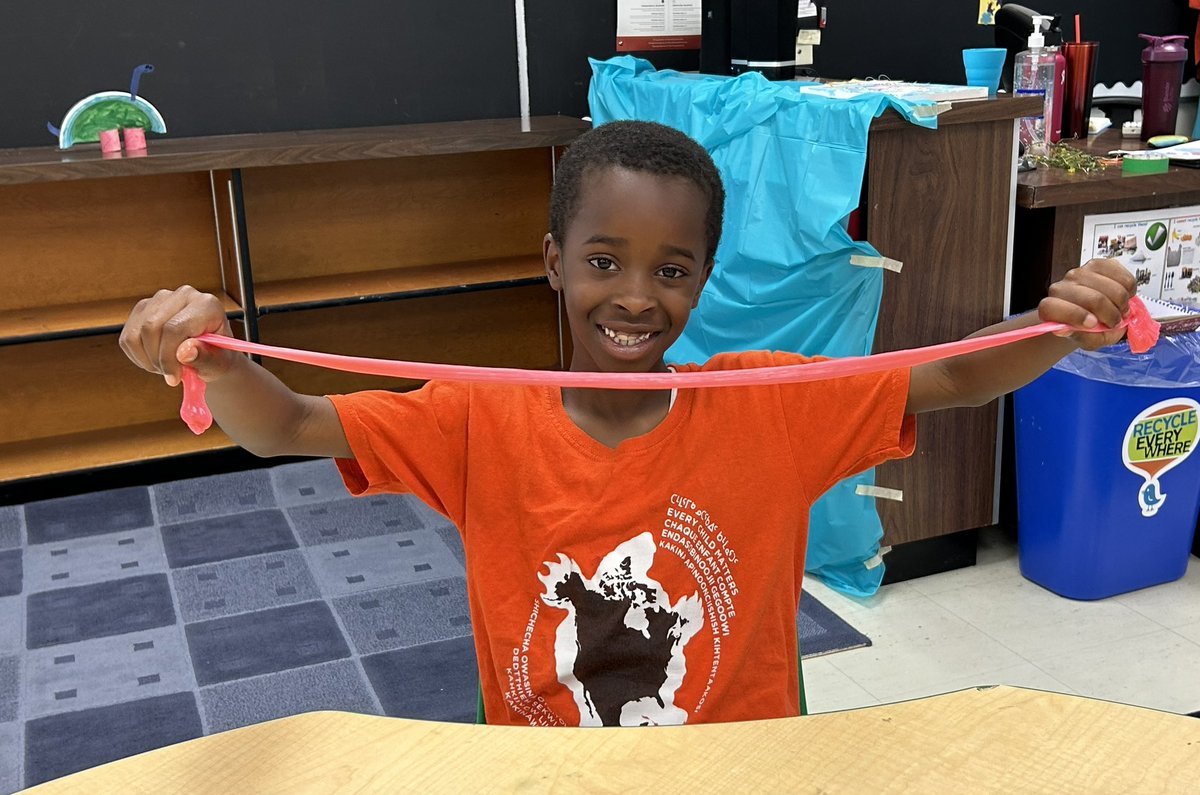 RachelMachnicki's tweet image. Making slime was awesome! We got to see how far we could stretch it and how high it could bounce! 
#ASPIRELRSD
 @pennerLRSD @minnetonkaLRSD @wyattLRSD  @darwinLRSD @louis_riel_sd