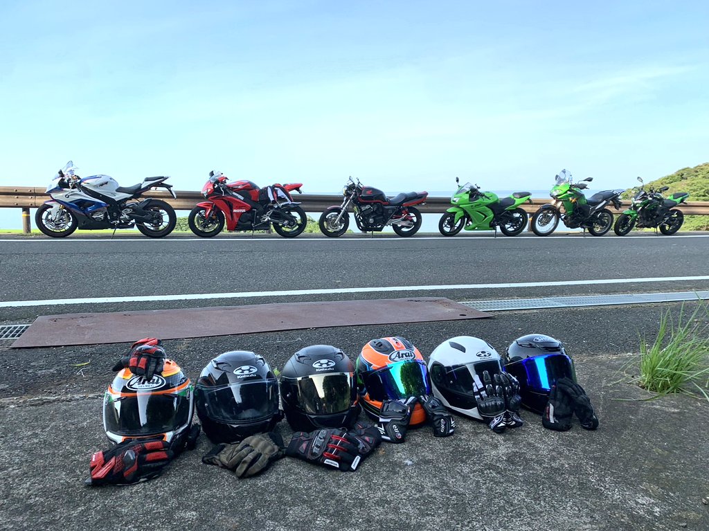 osora_versys250's tweet photo. 7/23
丹後半島一周ツーリングでした！

伊根の舟屋行くの2回目だったけど何回見ても感動する😌

目に入る景色全部きれいで、人が優しくて、ほんとにいい場所でした。みんなここで青春過ごしたの羨ましいなー。 https://t.co/ipU7jByFzc