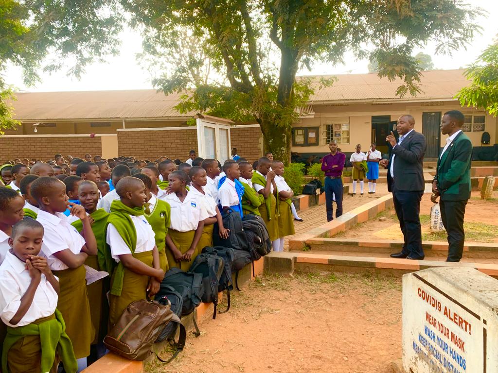 RctKawempe's tweet photo. Strength and growth come only through continuous effort and struggle. We visited our interactors at Emma high school Kazo #Rotaract #Rotary #CreateHopeToTheWorld https://t.co/N9dTbsxH7T