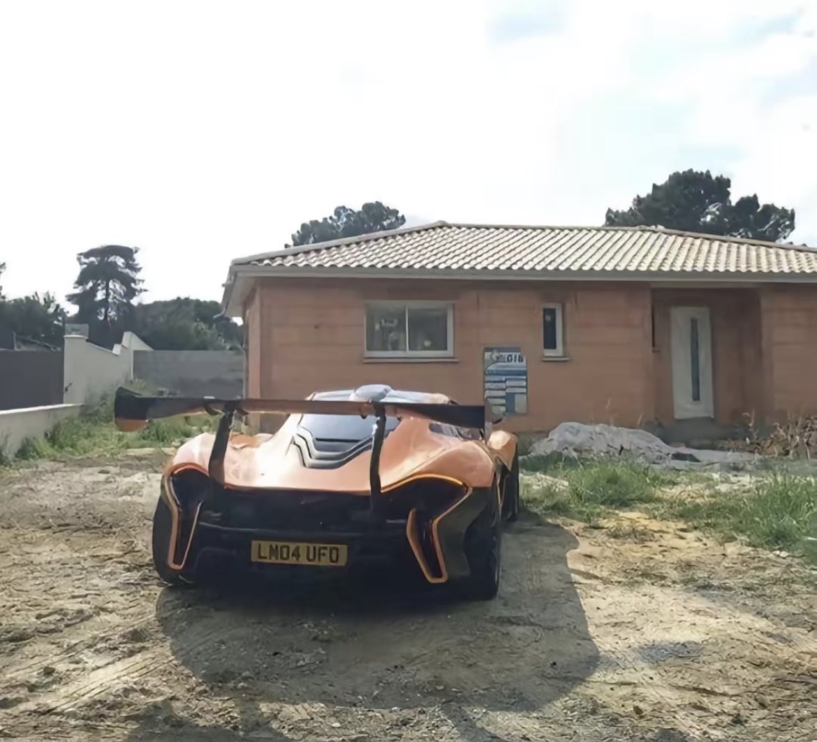ifciann's tweet photo. You can sleep in a car but, you cant race in a house😏 https://t.co/nzBU02ag5J