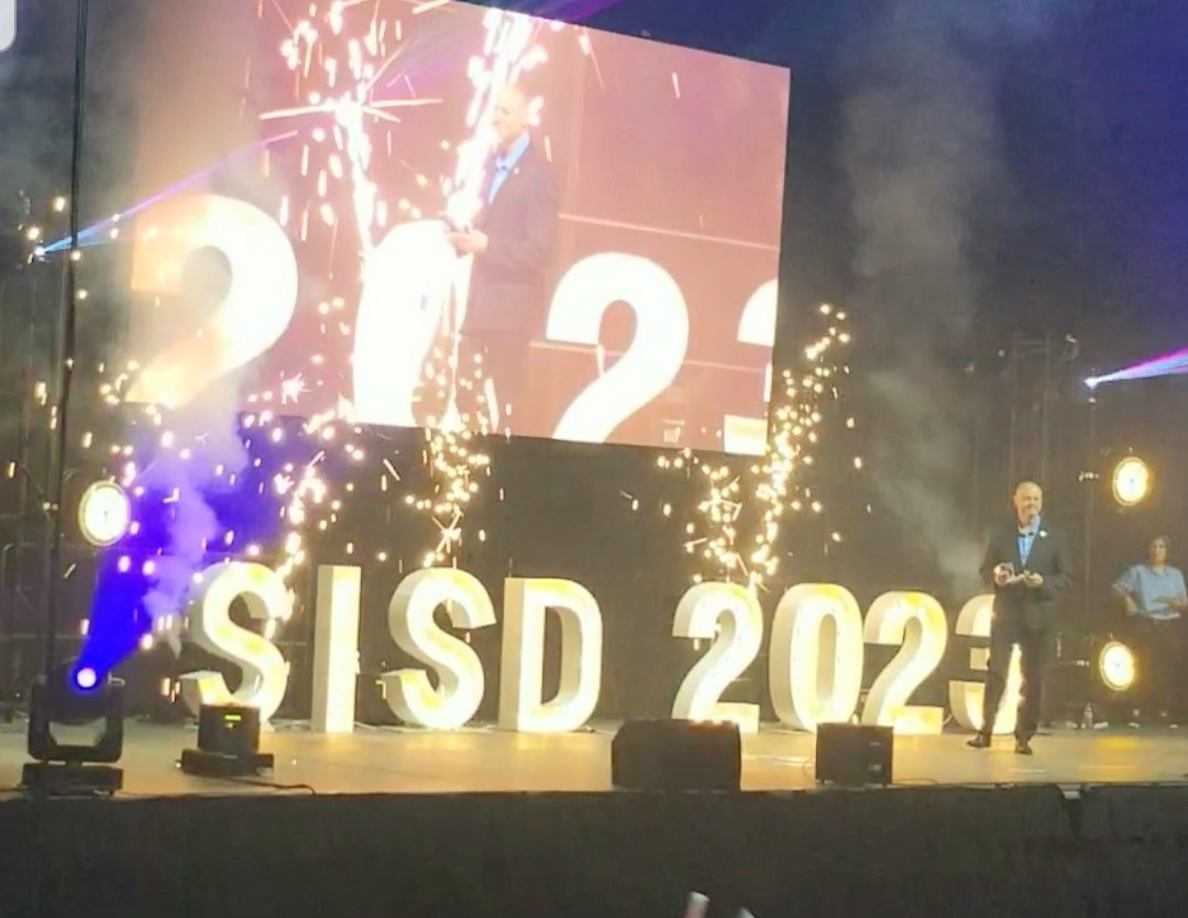 VSanchez_CI's tweet photo. SISD 2023 Convocation🎶🎺🎺🎶 The Energy☆The Spirit☆The Engagement☆ ❤ Let 2023-2024 BEGIN ❤ #TeamSISD #UnlockedOpportunities @Wes_Kieschnick @SocorroISD https://t.co/4bFtex9Rku