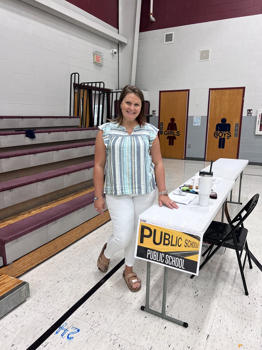 I say AMAZING …you say Title I paras helping SCS educators simulate a month in  Poverty during DRIVE today, proud to be on their team <a href="/scottlangford72/">Scott Langford</a> <a href="/skinner_frankie/">Frankie Skinner</a> #SumnerAchieves