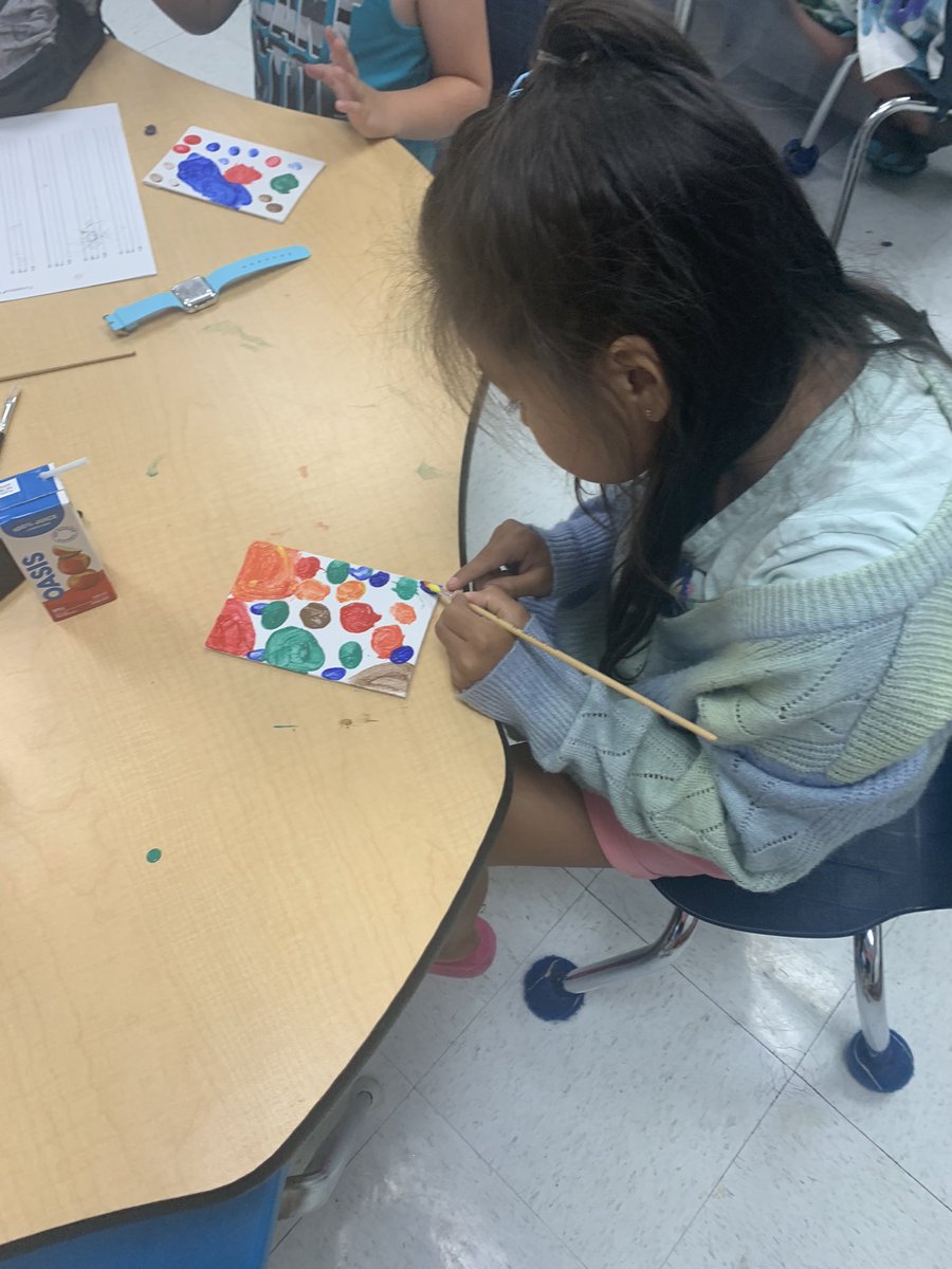 Today we read the book the Dot. Campers then created a mural and a dot on a canvas. So many creative ideas. @SCCDSB @OntarioSLP <a href="/fourbirds4/">lisa walker</a>