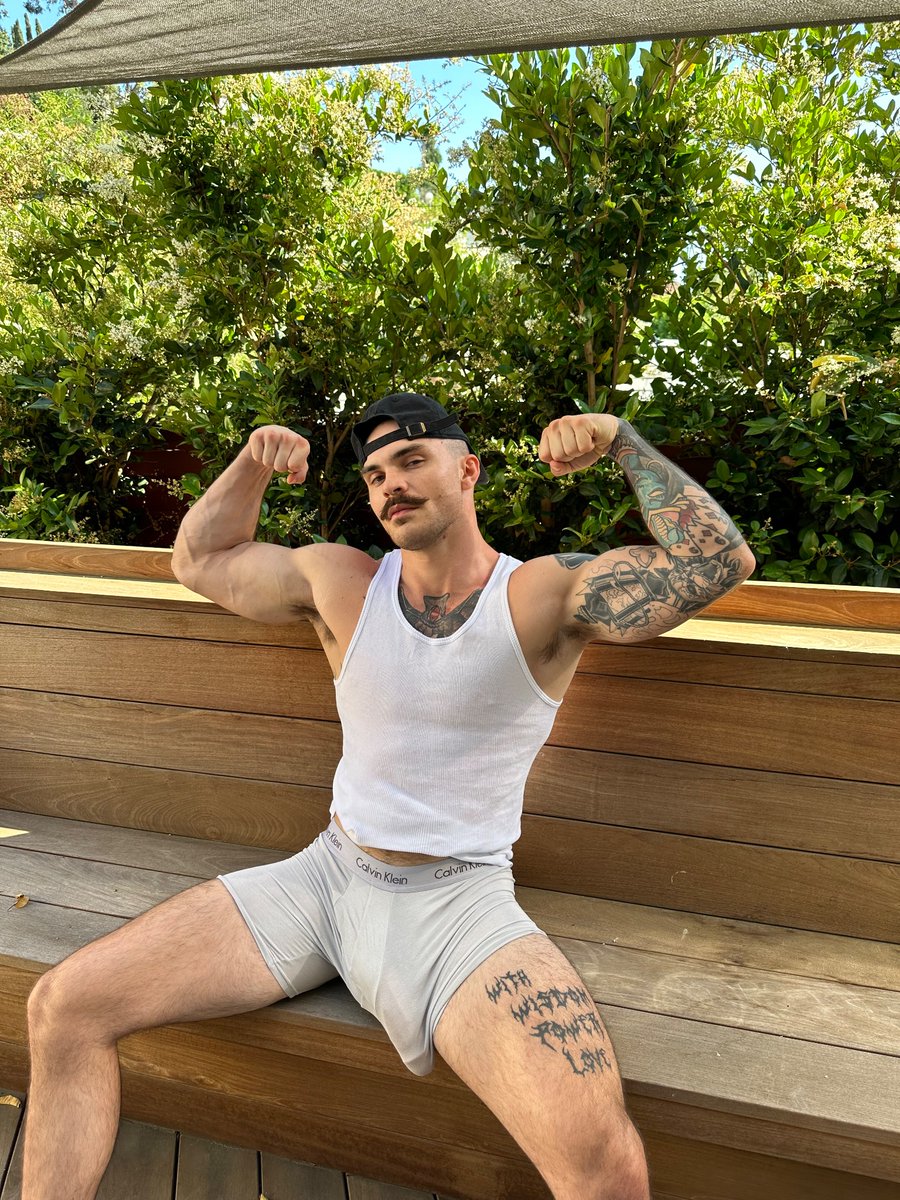 davidso6687's tweet photo. Flexin #fitness https://t.co/QQ9vC4E013
