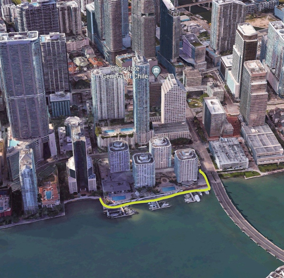 Just saw a IG reel that claimed the security gates on the Baywalk behind the 4 Ambassadors in Brickell have been removed... Excellent news if true
#Miami