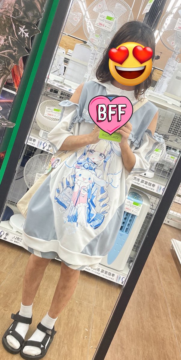 kogane__0617's tweet photo. ワングーでポケモン売ってきた。
今日の生活費1500エソ https://t.co/ZEhbnWRacV