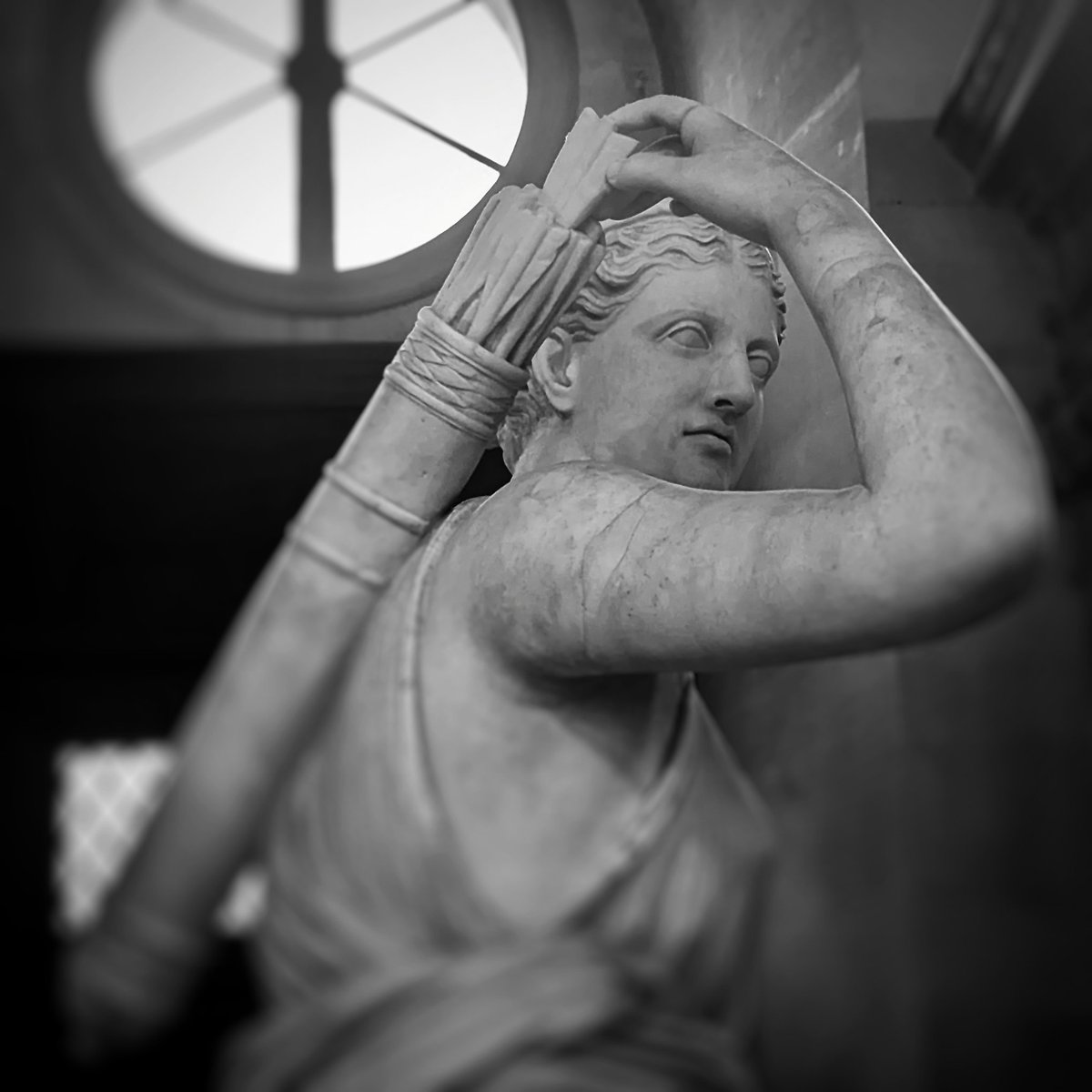 O_Louvre_jaime's tweet image. Détail : Artémis, déesse de la chasse, dite "Diane de Versailles" @MuseeLouvre