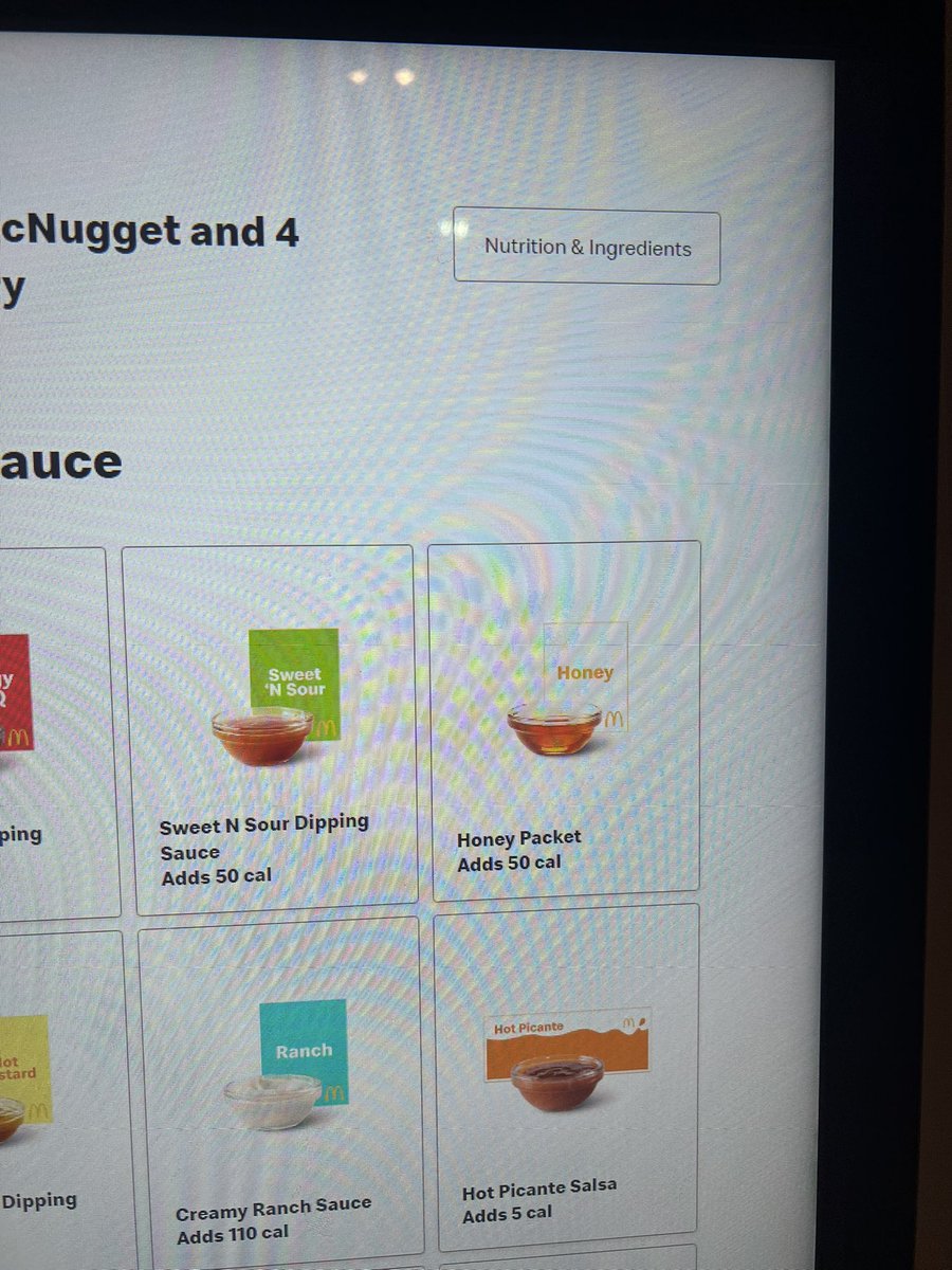 fafabrent's tweet photo. mcdonalds freaky ass got honey packets 🤤🤤🤤 https://t.co/Xc1AlYMLPR