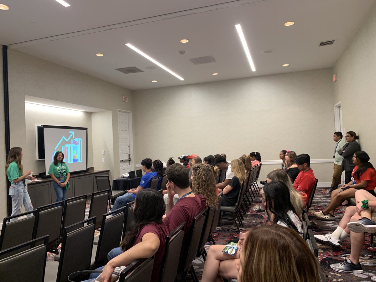 bmr2price's tweet photo. ⭐️End of Day 2 ⁦@TxSayWhat⁩ 💜#saywhatconf #tobaccofreevision https://t.co/tSVv4nR12K