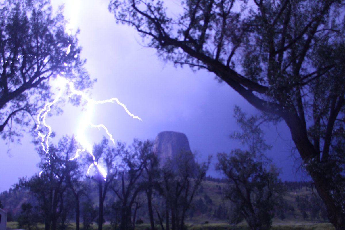 CirkuitKnight's tweet image. I'm at Devils Tower and I just caught a 1 in a million shot of lightning hitting the tower!!!!! Dude and this is my first time capturing lightning with my camera @BlackGryph0n #lightning #devilstower #kachow